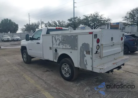 2015 Chevrolet Silverado 2500Hd Wt z USA, uszkodzony, nr VIN 1GB0CUEG3FZ115608